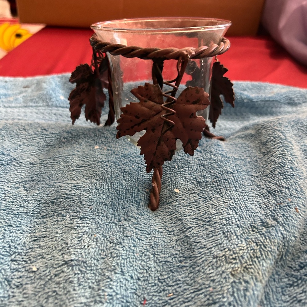Vintage Home Interiors Maple Leaf Metal Candle Holder /Glass InsertVotive Candle